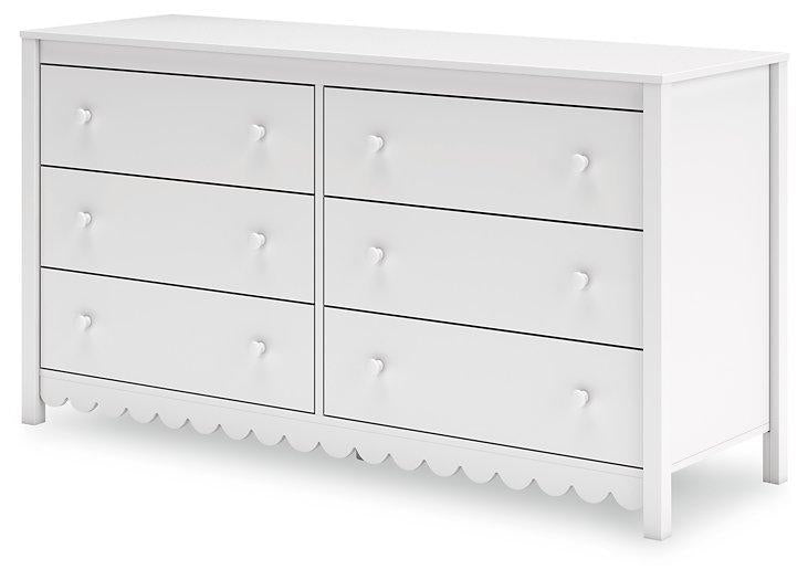 Hallityn Dresser